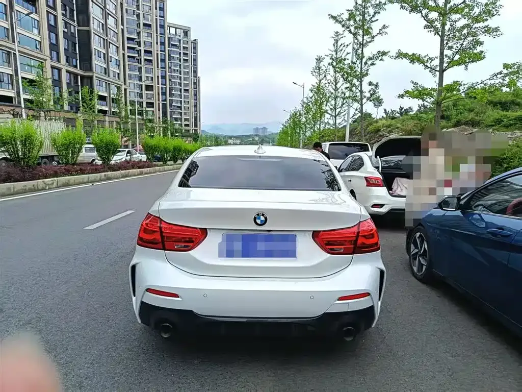 BMW 1 Series 2023 из CN, фото 4