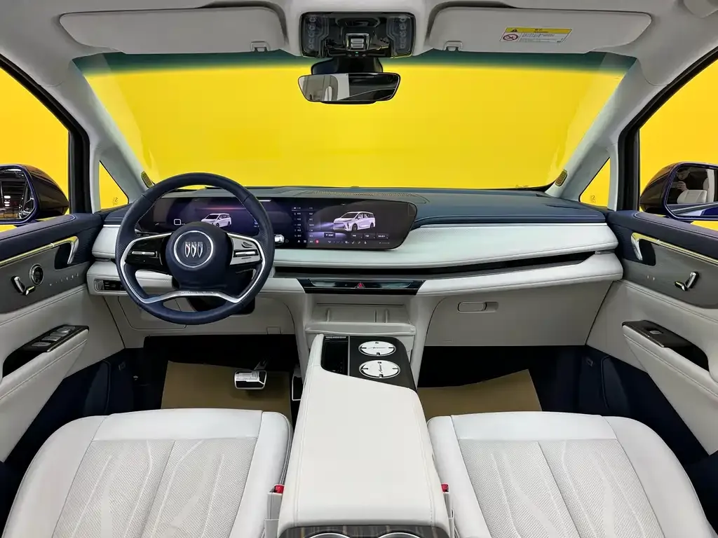 Buick GL8 Hybrid — фото 10