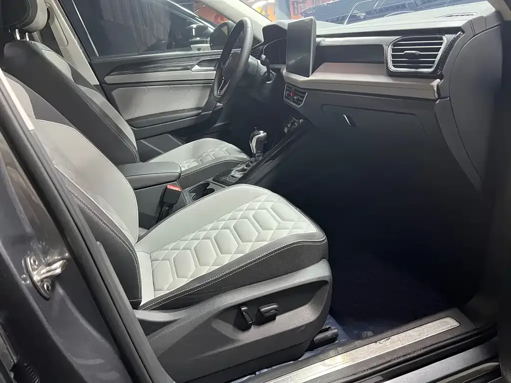 Volkswagen Tayron 2023 из CN, фото 5