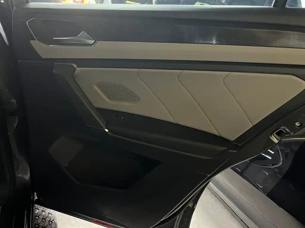 Volkswagen Tayron 2023 из CN, фото 3
