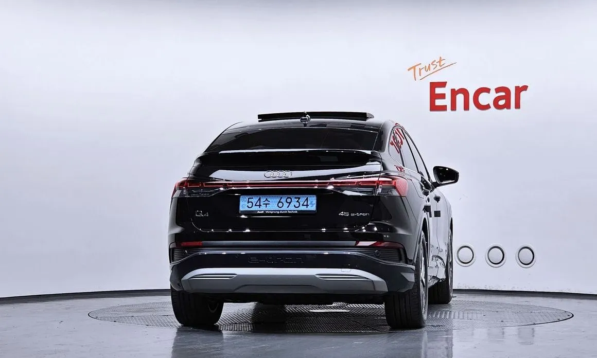 Audi Q4 e-tron 2025 из KR, фото 5