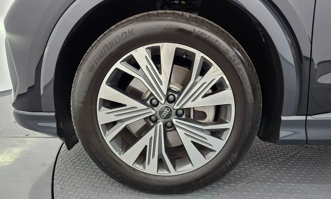 Audi Q4 e-tron 2025 из KR, фото 7