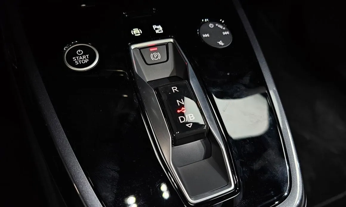 Audi Q4 e-tron 2025 из KR, фото 4