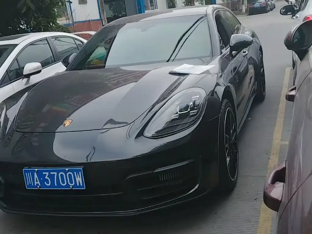 Porsche Panamera 2021 из CN, фото 1