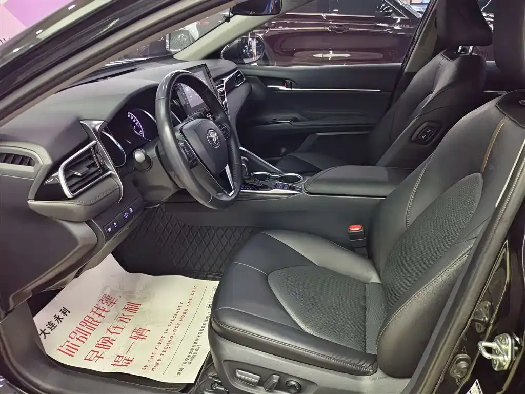 Toyota Camry 2023 из CN, фото 3