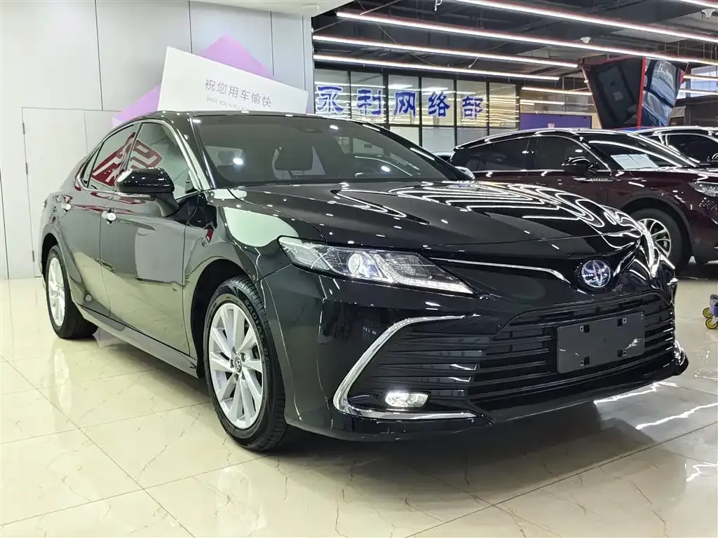 Toyota Camry 2023 из CN, фото 8