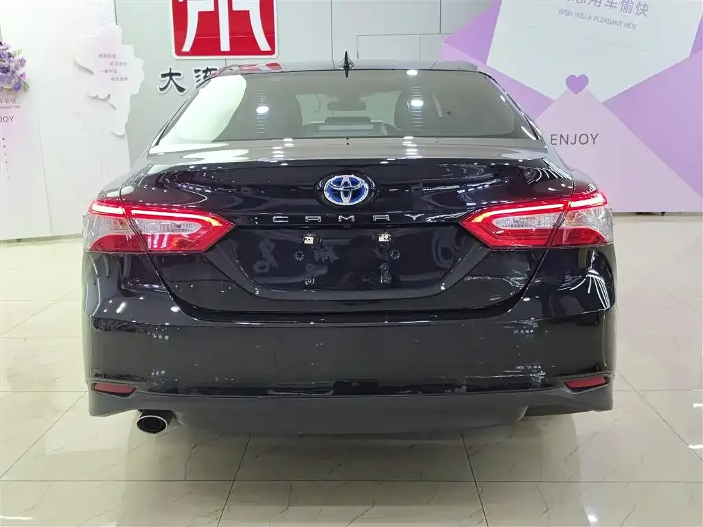 Toyota Camry 2023 из CN, фото 4