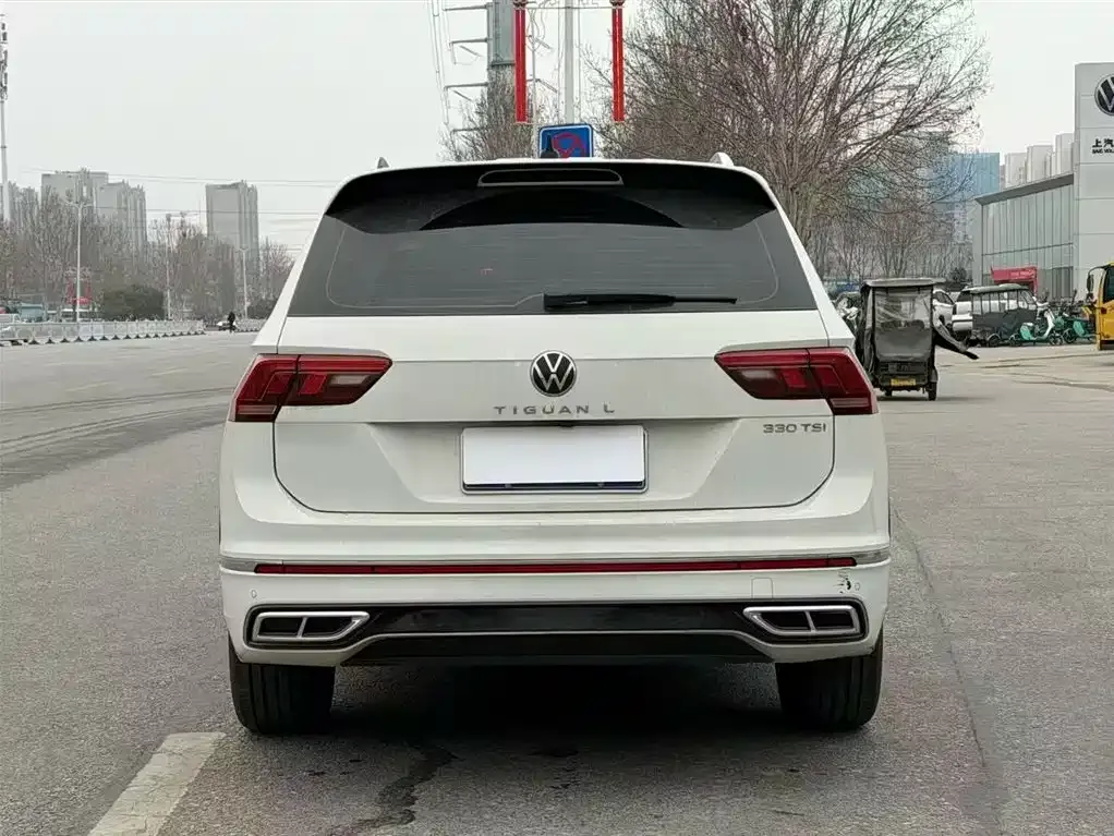Volkswagen Tiguan L — фото 8