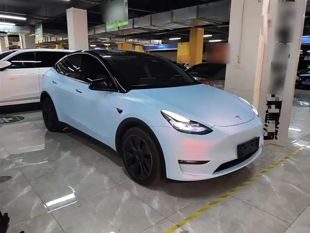 Tesla Model Y — фото 9