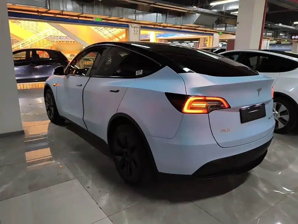 Tesla Model Y — фото 4