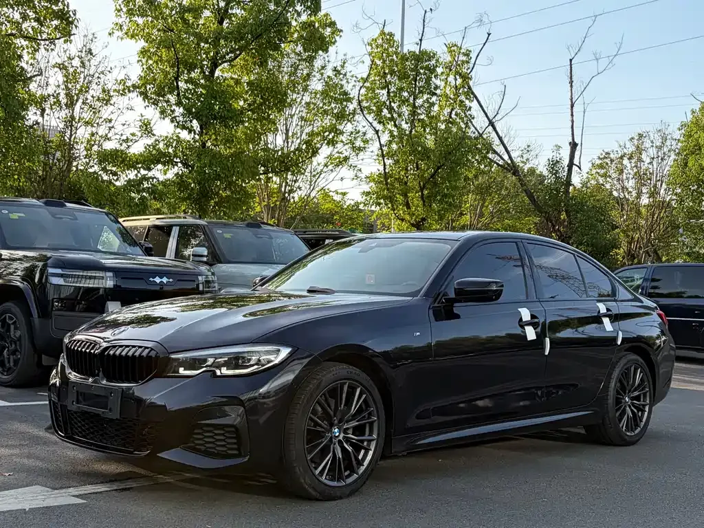 BMW 3 Series — фото 1