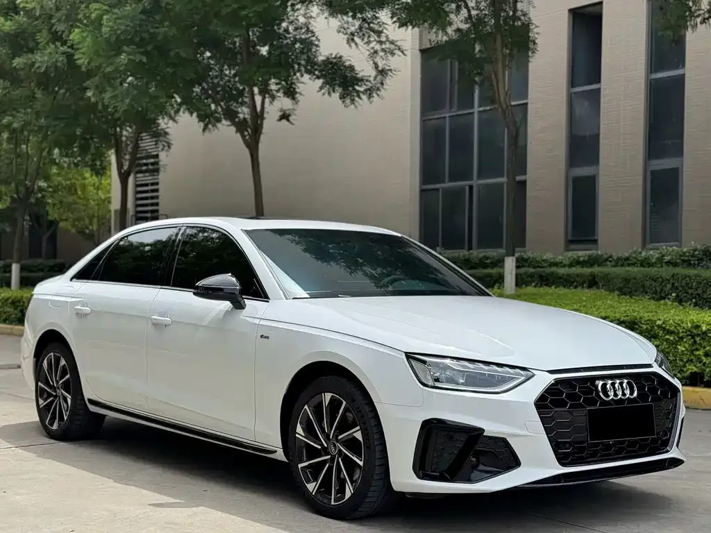 Audi A4L 2023 из CN, фото 8