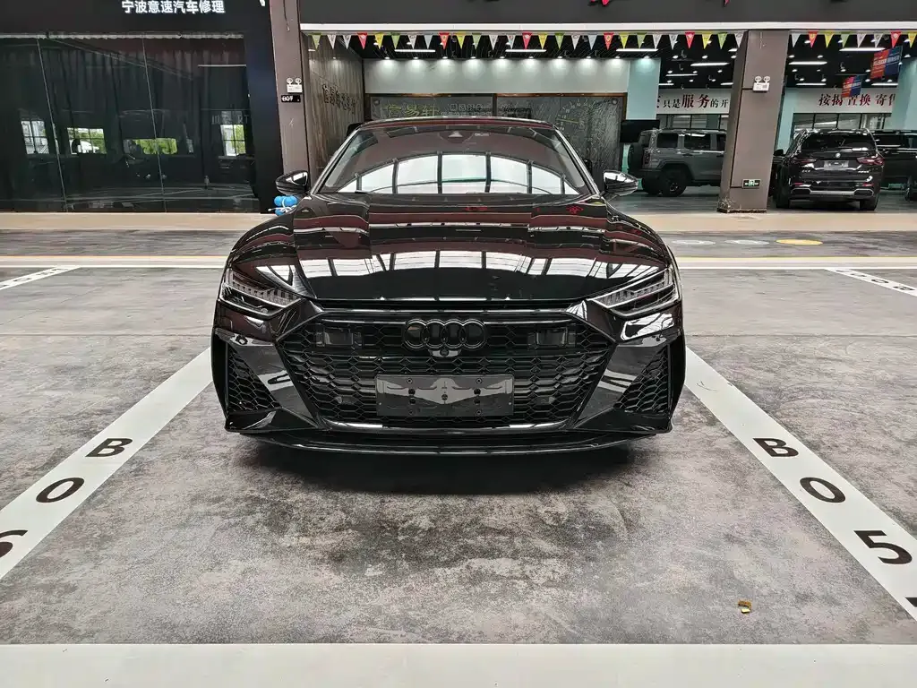 Audi A7 2023 из CN, фото 9