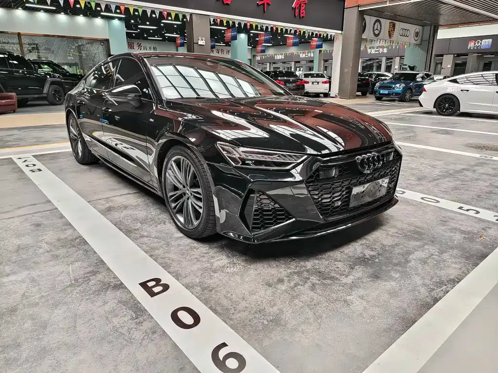 Audi A7 2023 из CN, фото 8