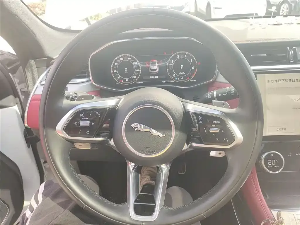 Jaguar F-PACE 2024 из CN, фото 3