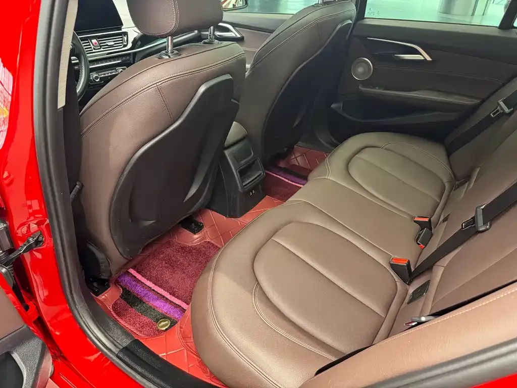 BMW 1 Series 2022 из CN, фото 8