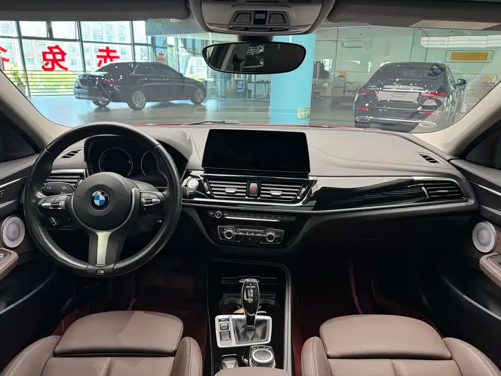 BMW 1 Series 2022 из CN, фото 3