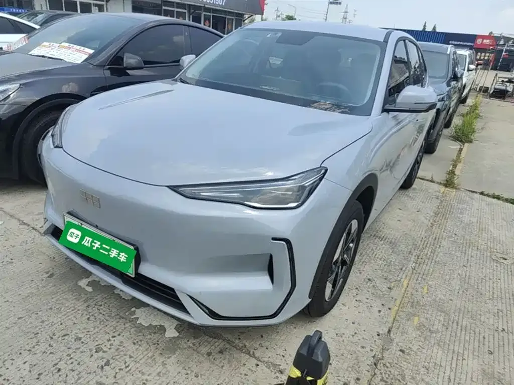 Geely Galaxy E5