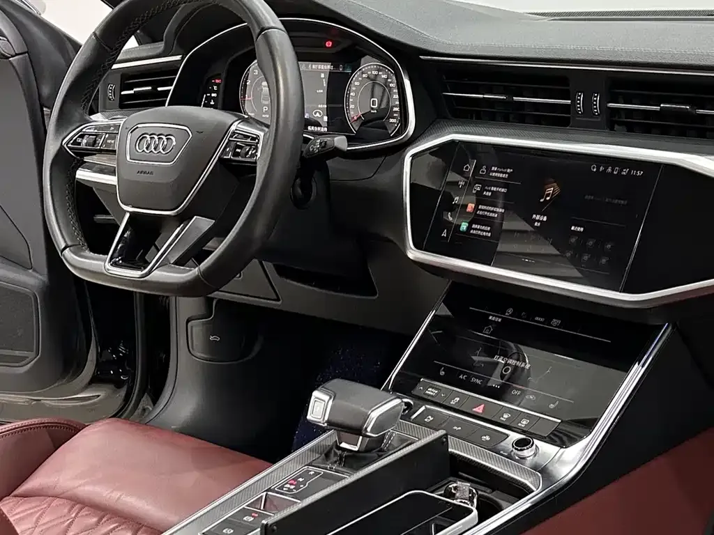 Audi A7L — фото 9