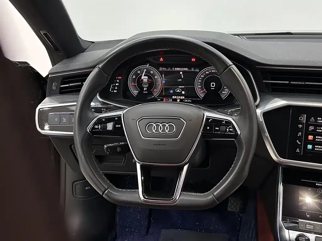 Audi A7L — фото 2