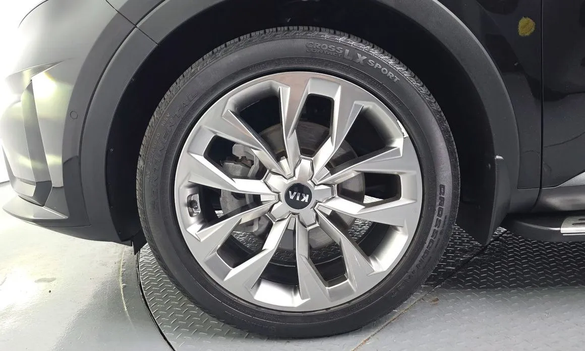 Kia Sorento — фото 6