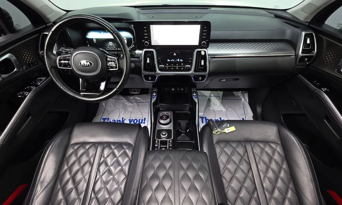 Kia Sorento — фото 9