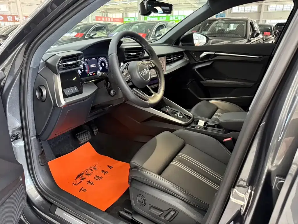 Audi A3 2023 из CN, фото 6