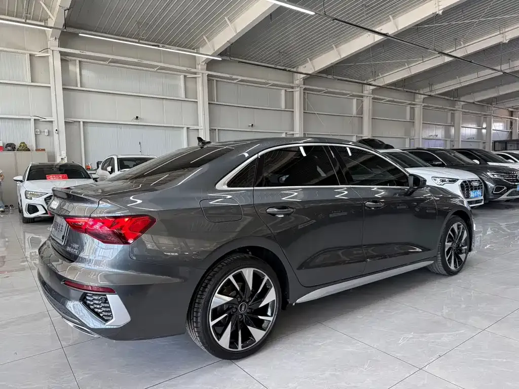 Audi A3 2023 из CN, фото 7