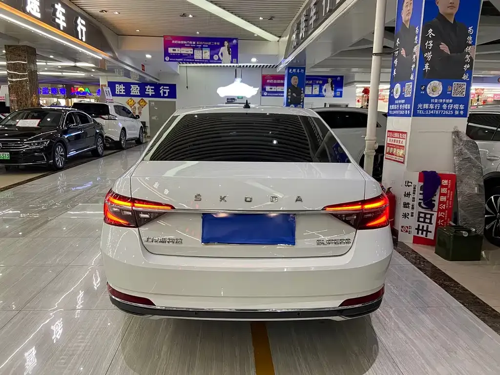 Skoda Superb 2022 из CN, фото 8