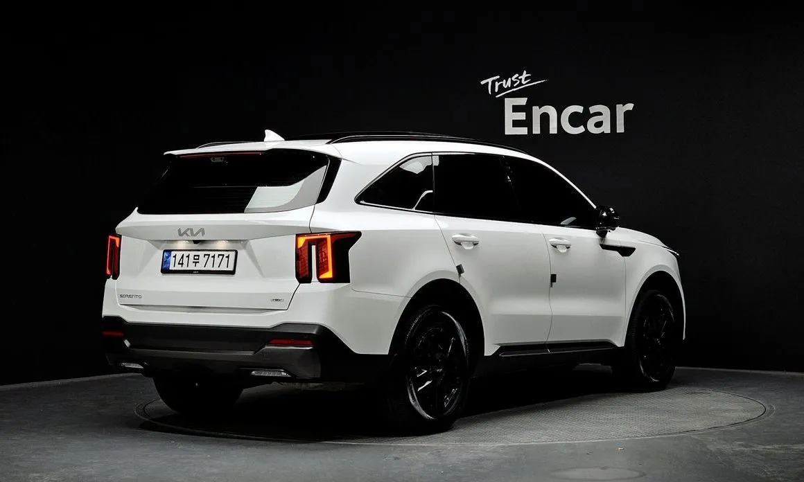 Kia Sorento — фото 6