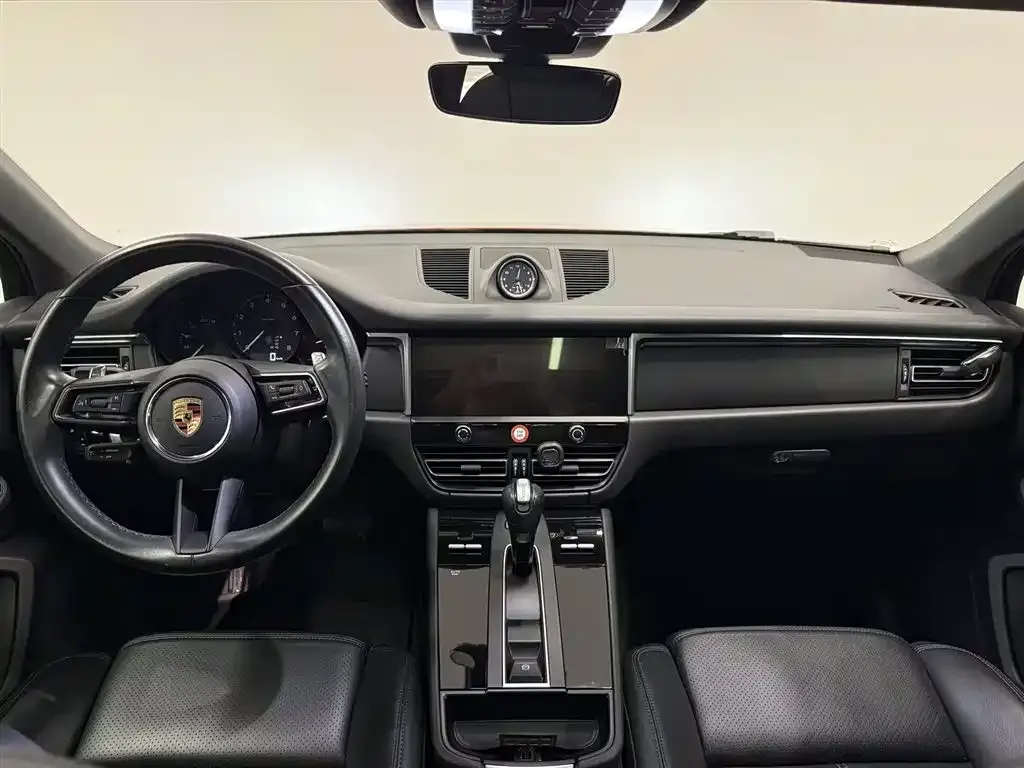 Porsche Macan — фото 9