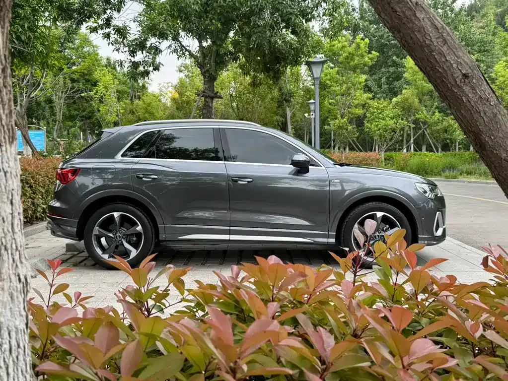 Audi Q3 2023 из CN, фото 10