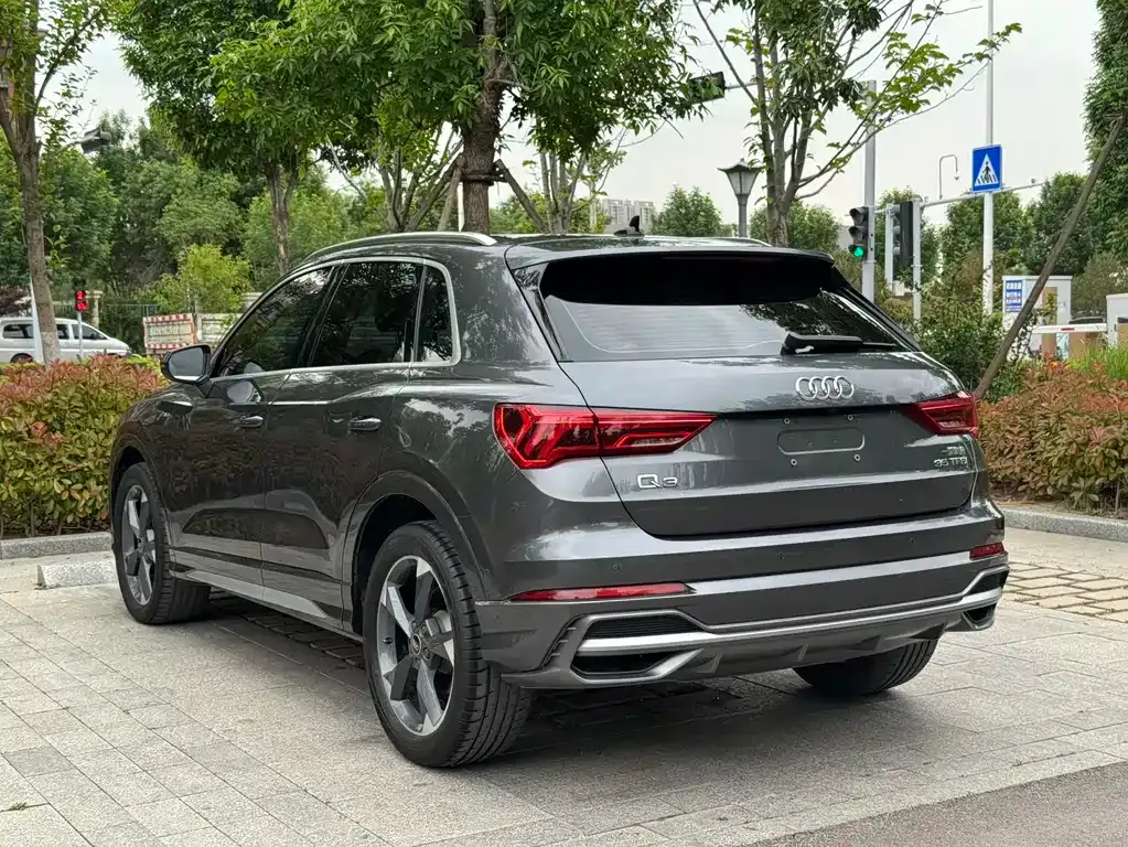 Audi Q3 2023 из CN, фото 5