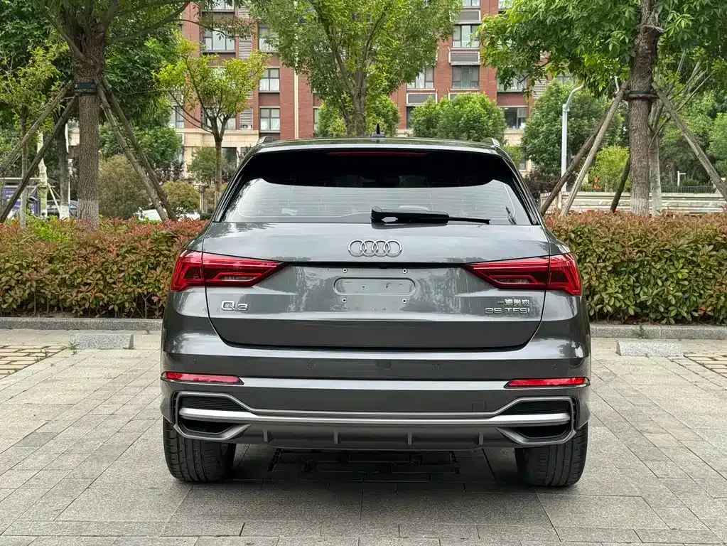 Audi Q3 2023 из CN, фото 6