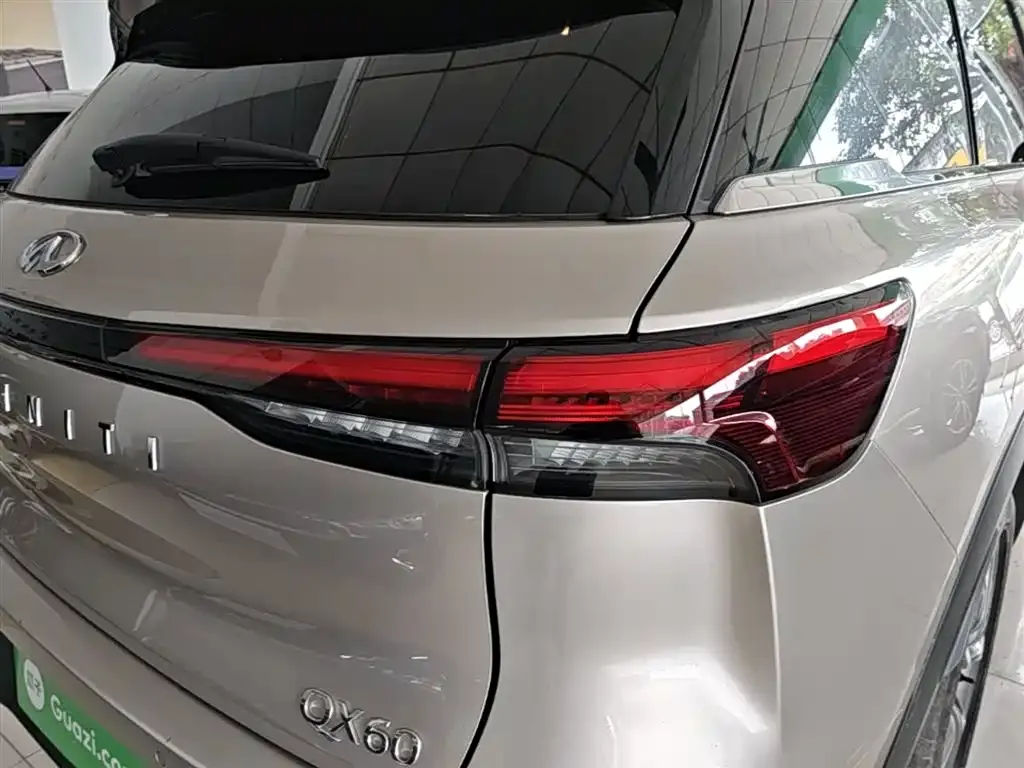 Infiniti QX60 2024 из CN, фото 5