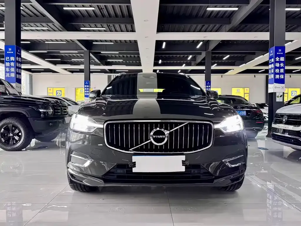 Volvo XC60 2021 из CN, фото 4