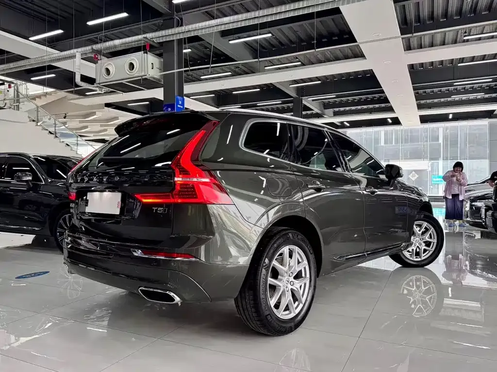 Volvo XC60 2021 из CN, фото 6