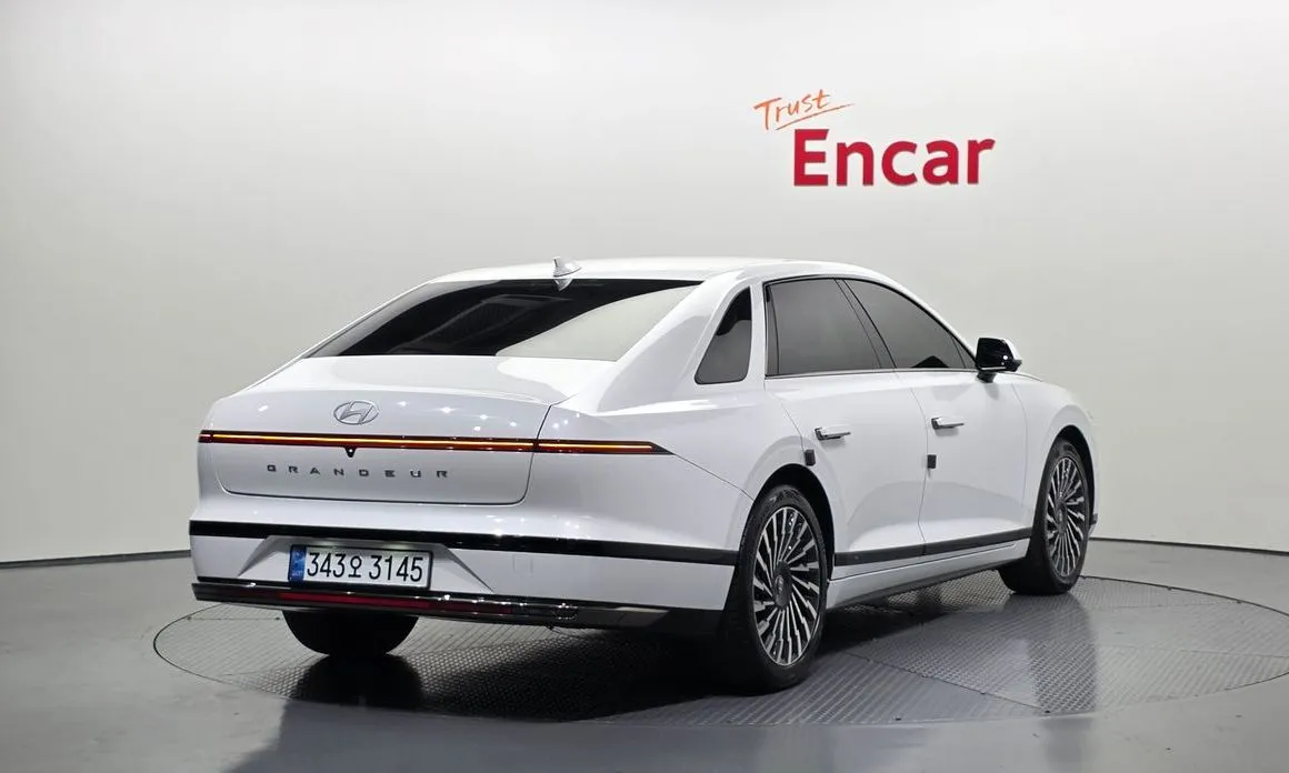 Hyundai Grandeur 2023 из KR, фото 2