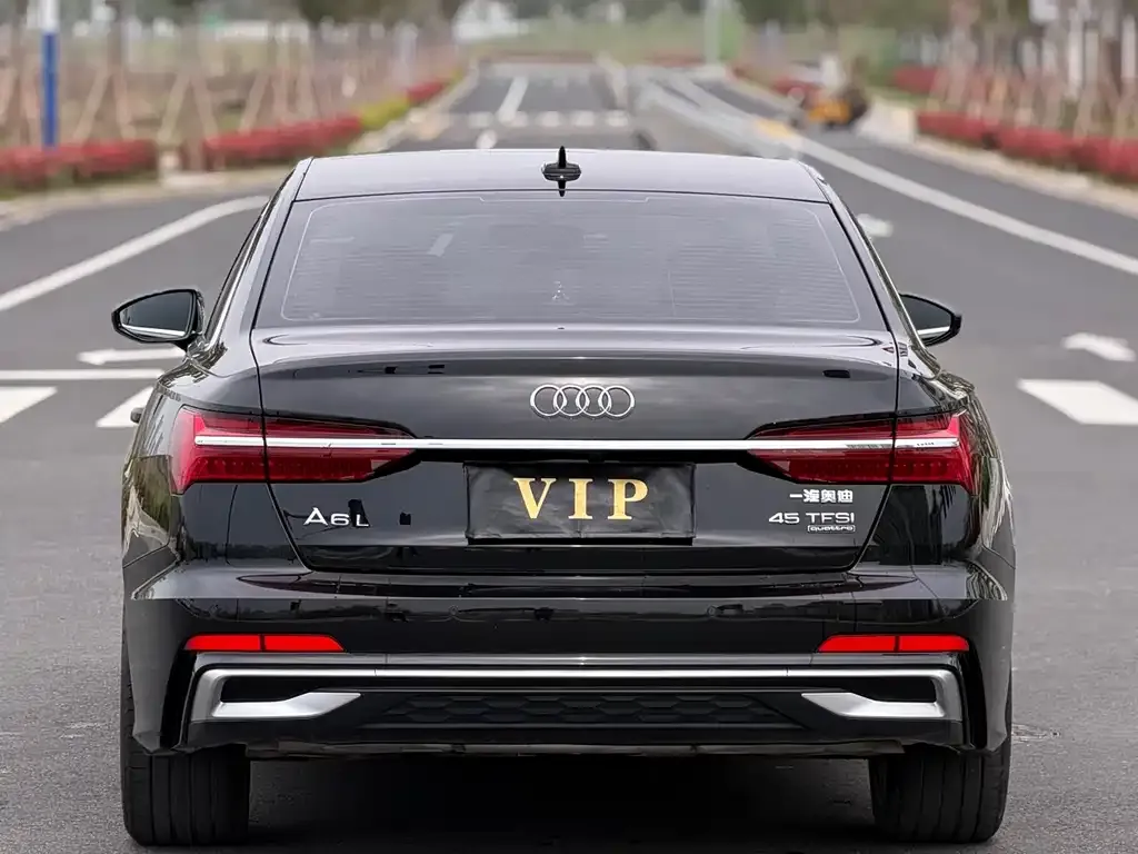 Audi A6L — фото 3