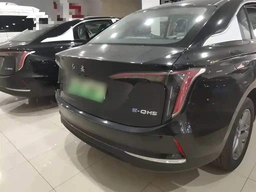 Hongqi E-QM5 2025 из CN, фото 3