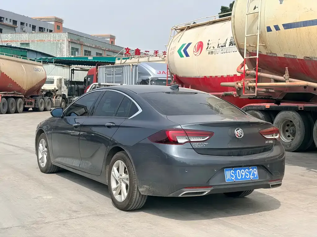 Buick Regal — фото 9