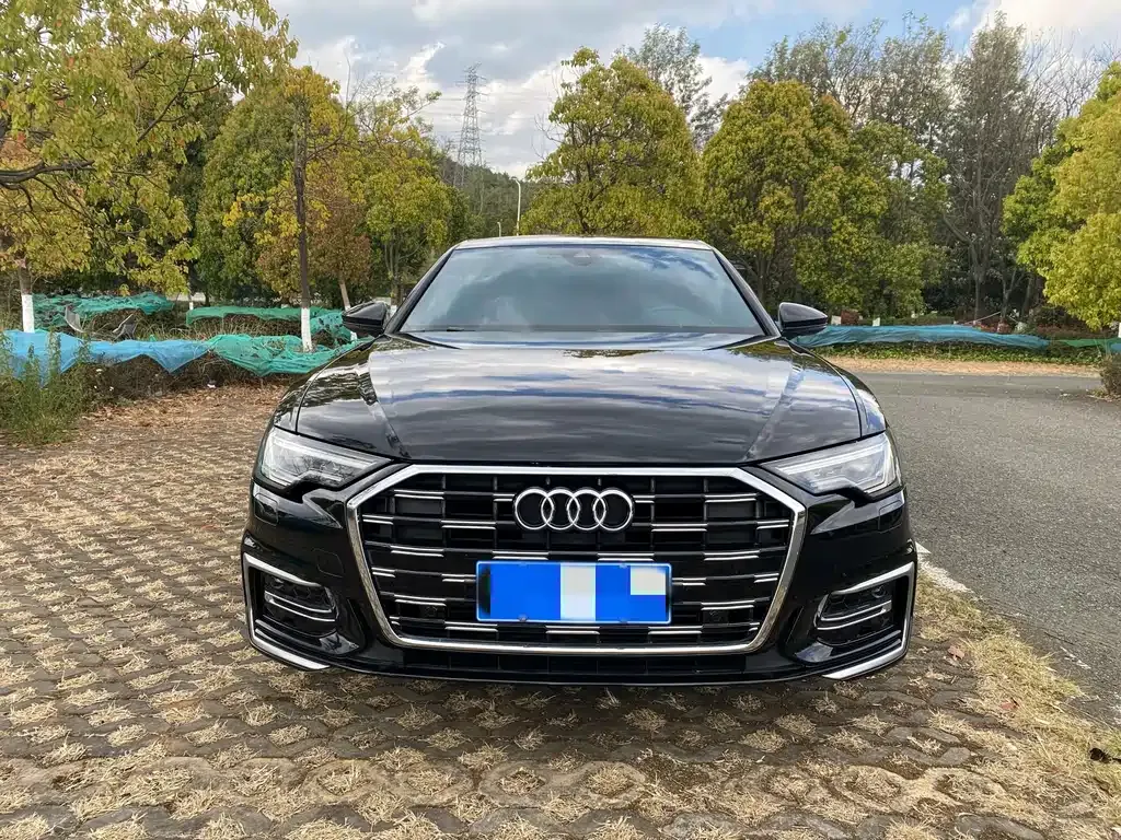 Audi A6L — фото 9