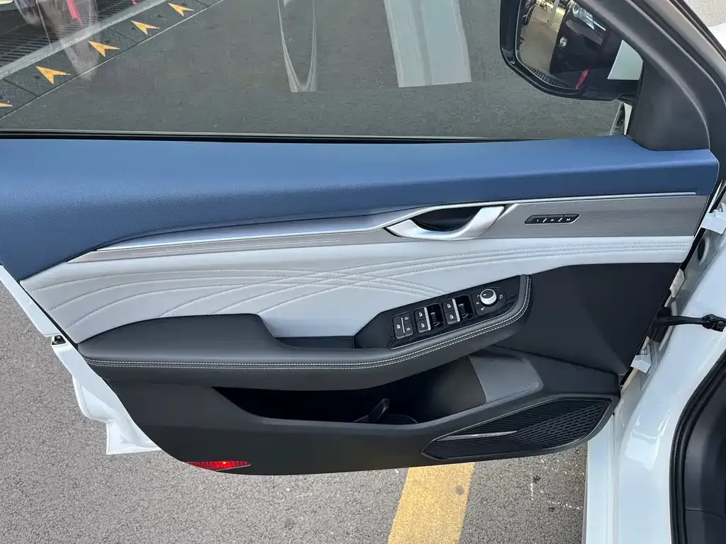 Geely Xingrui 2022 из CN, фото 3