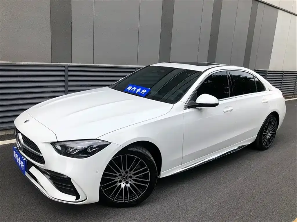 Mercedes-Benz C-Class — фото 1