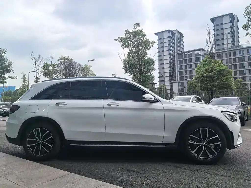 Mercedes-Benz GLC — фото 6