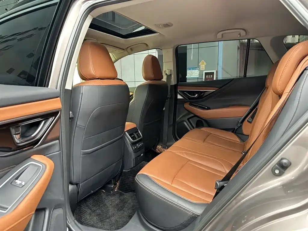 Subaru Outback 2021 из CN, фото 2