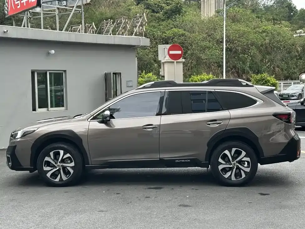 Subaru Outback 2021 из CN, фото 7