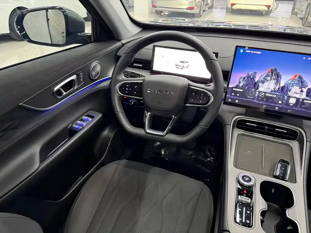 Chery Tiggo 8 PLUS — фото 2