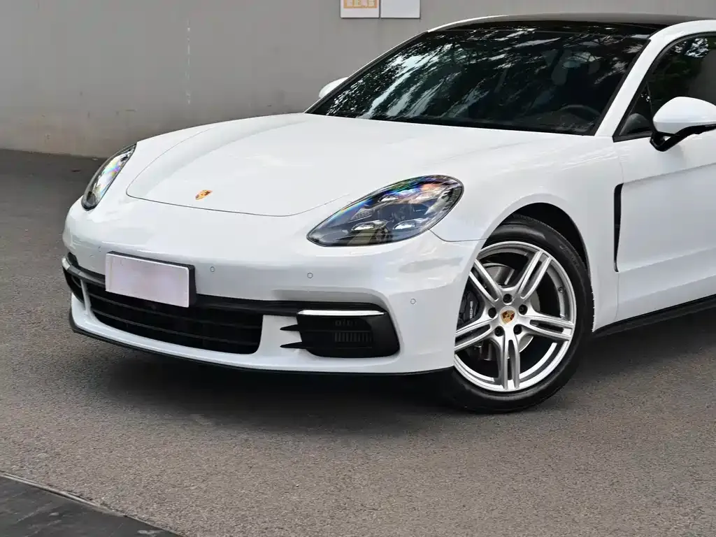 Porsche Panamera — фото 10