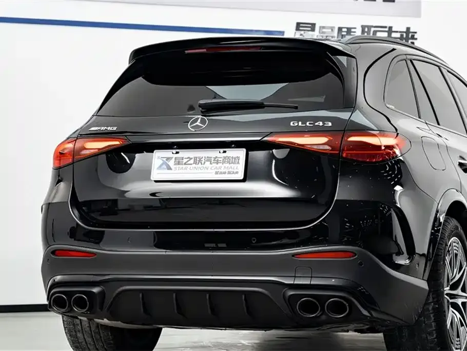 Mercedes-Benz GLC AMG — фото 10